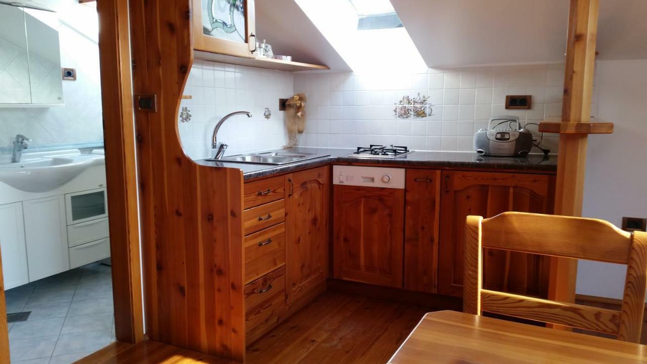 Cozy Apartments Buket In The Center Izola Exterior foto