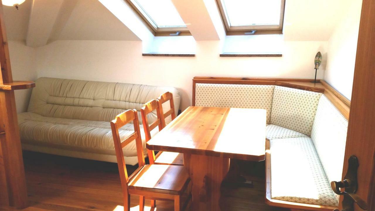 Cozy Apartments Buket In The Center Izola Exterior foto